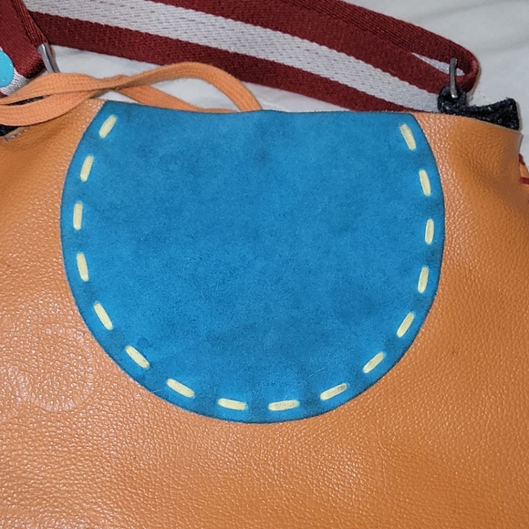 Handstiched wool and leather purse - Picture 6 of 10